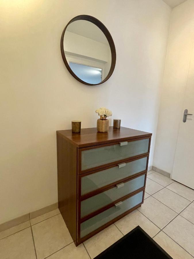 וינה L'Ideal Cosy-Wifi-Netflix Et Garage מראה חיצוני תמונה